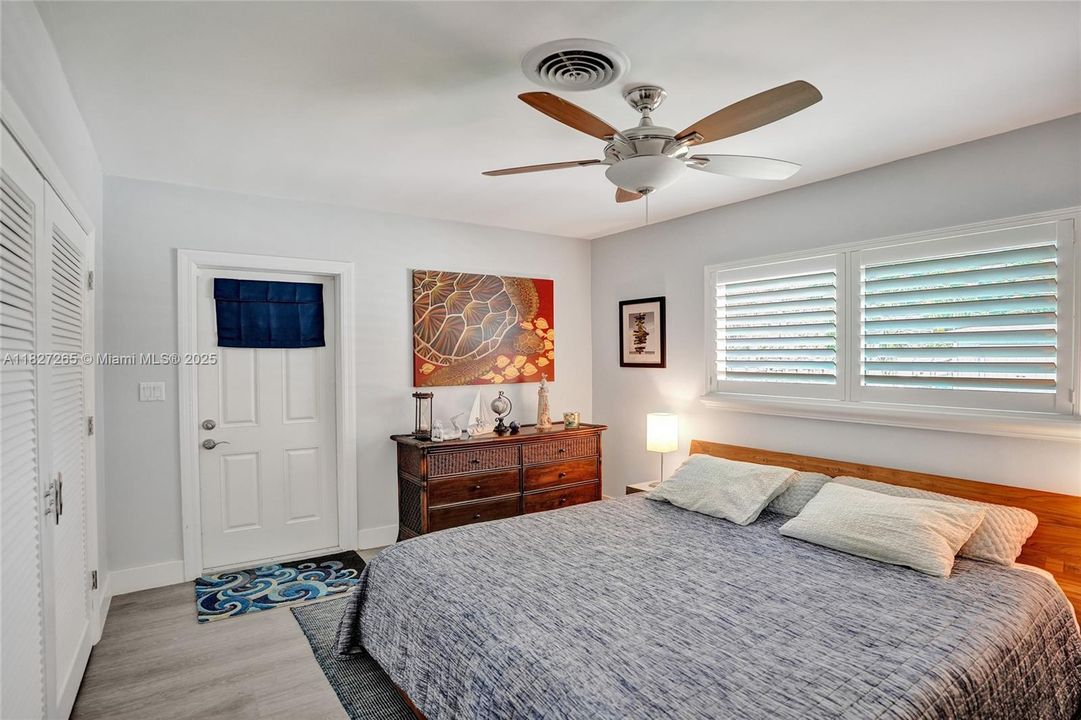 Vendido Recientemente: $995,000 (3 camas, 2 baños, 1581 Pies cuadrados)