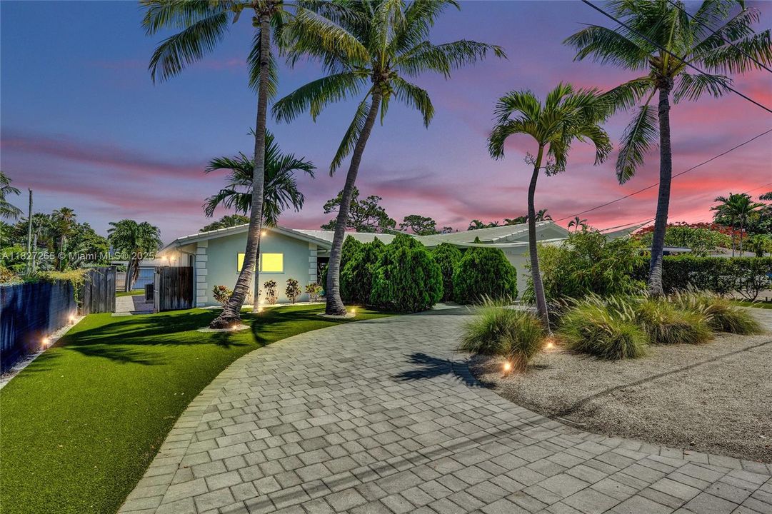 Vendido Recientemente: $995,000 (3 camas, 2 baños, 1581 Pies cuadrados)