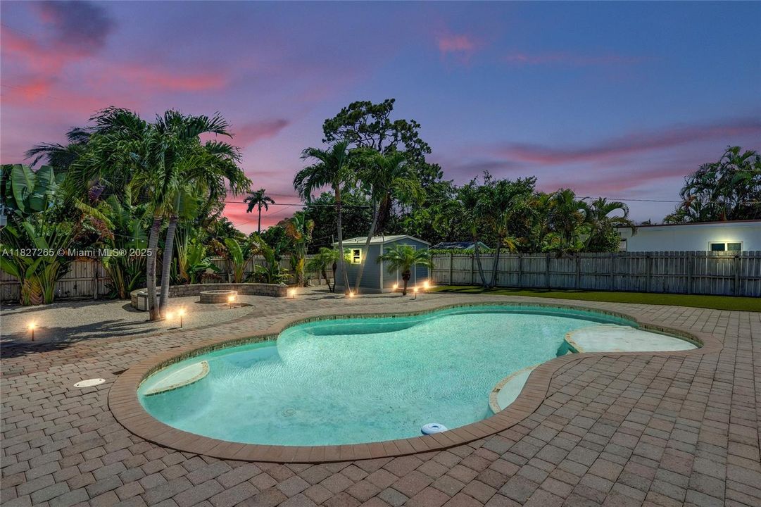 Vendido Recientemente: $995,000 (3 camas, 2 baños, 1581 Pies cuadrados)