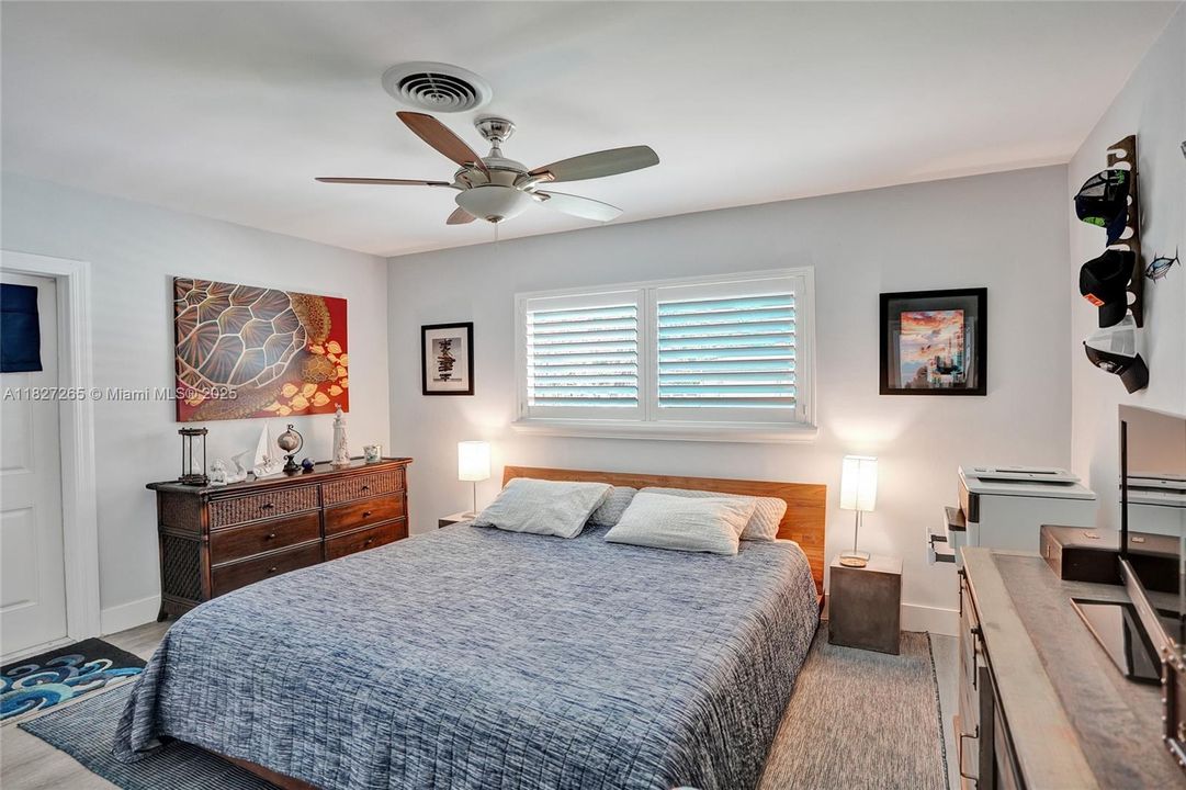 Vendido Recientemente: $995,000 (3 camas, 2 baños, 1581 Pies cuadrados)