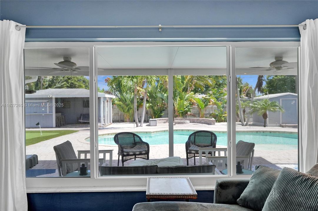 Vendido Recientemente: $995,000 (3 camas, 2 baños, 1581 Pies cuadrados)