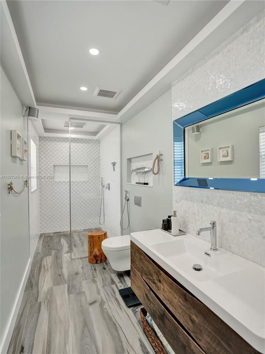 Vendido Recientemente: $995,000 (3 camas, 2 baños, 1581 Pies cuadrados)