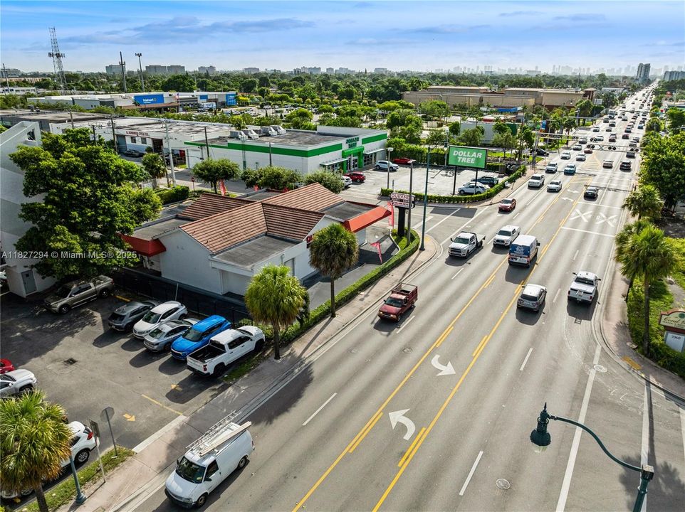 На продажу: $4,900,000 (0 спален, 0 ванн, 0 Квадратных фут)