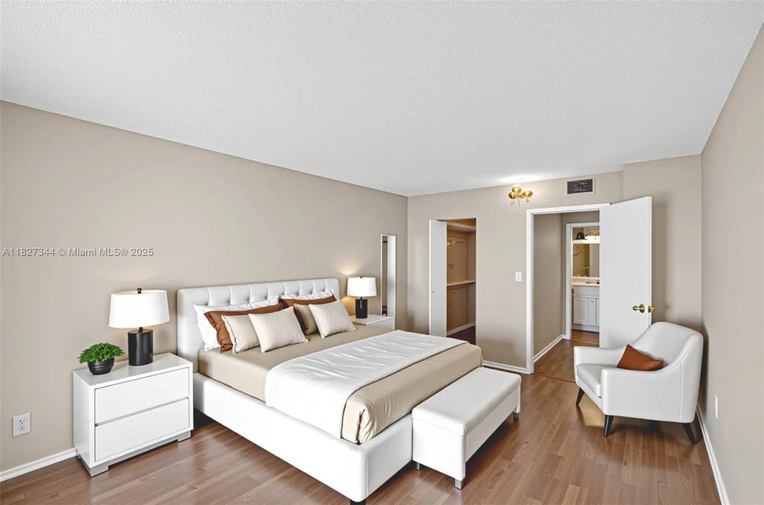 Recently Sold: $189,900 (1 beds, 1 baths, 728 Square Feet)