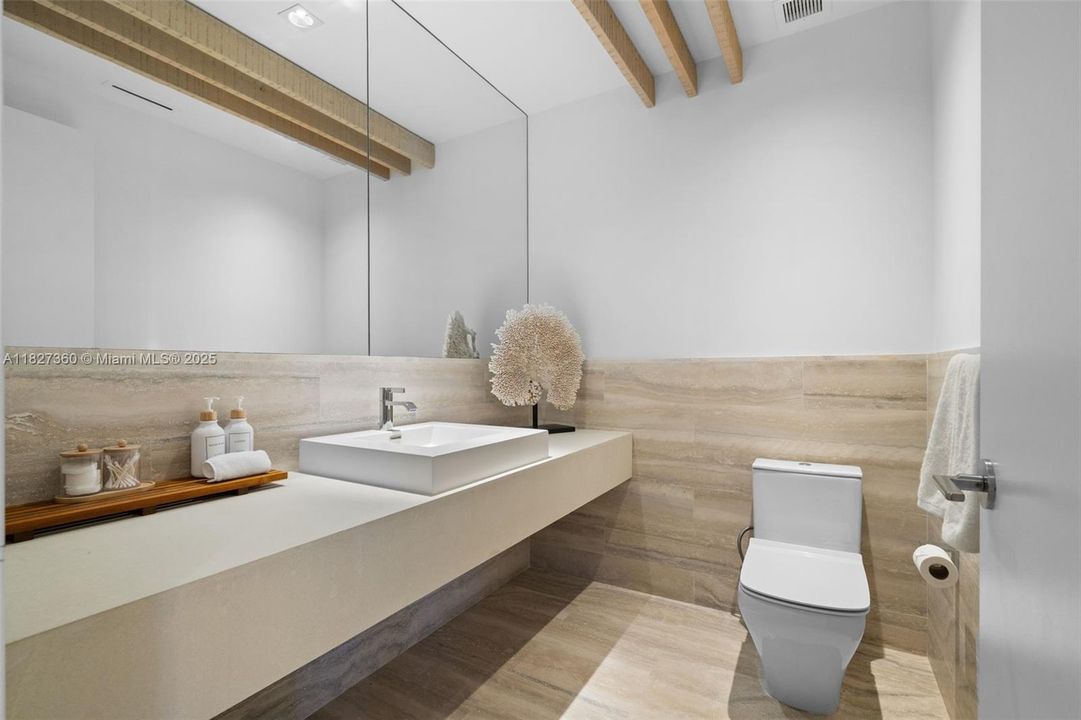 В аренду: $52,000 (3 спален, 3 ванн, 2552 Квадратных фут)