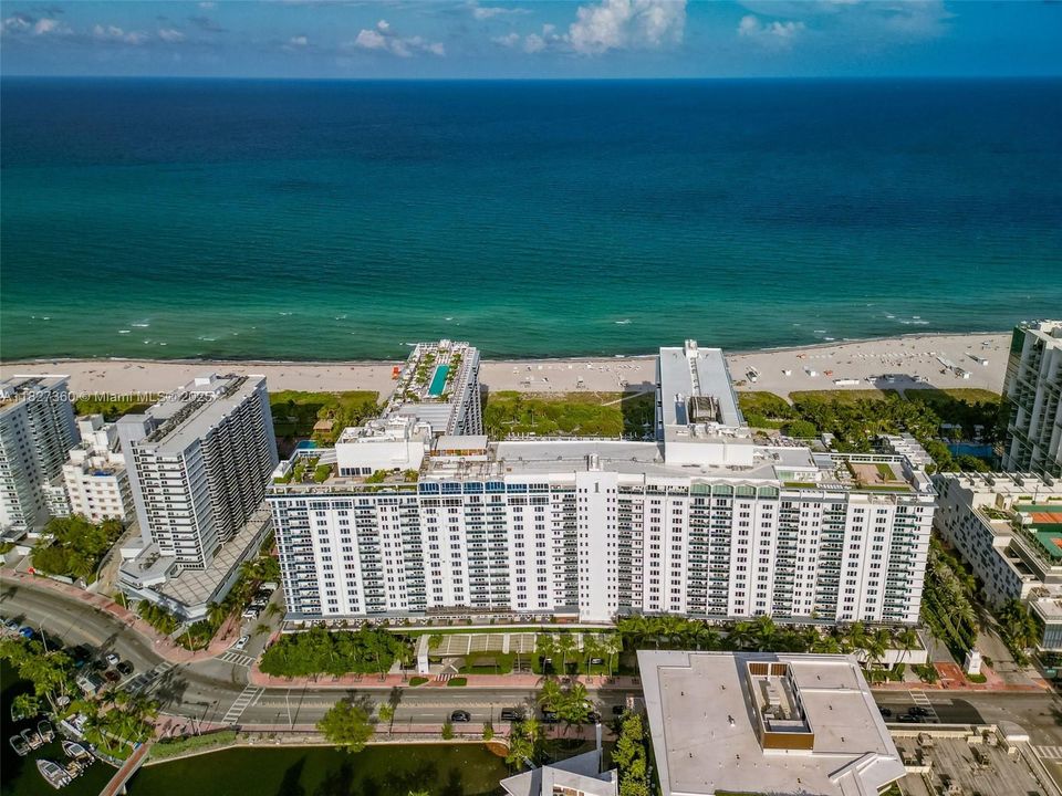 В аренду: $52,000 (3 спален, 3 ванн, 2552 Квадратных фут)