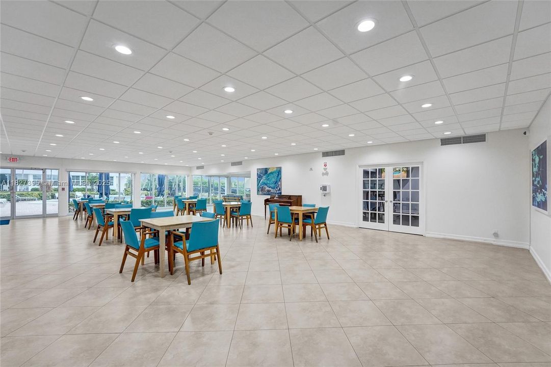 Recently Sold: $225,000 (1 beds, 1 baths, 1138 Square Feet)