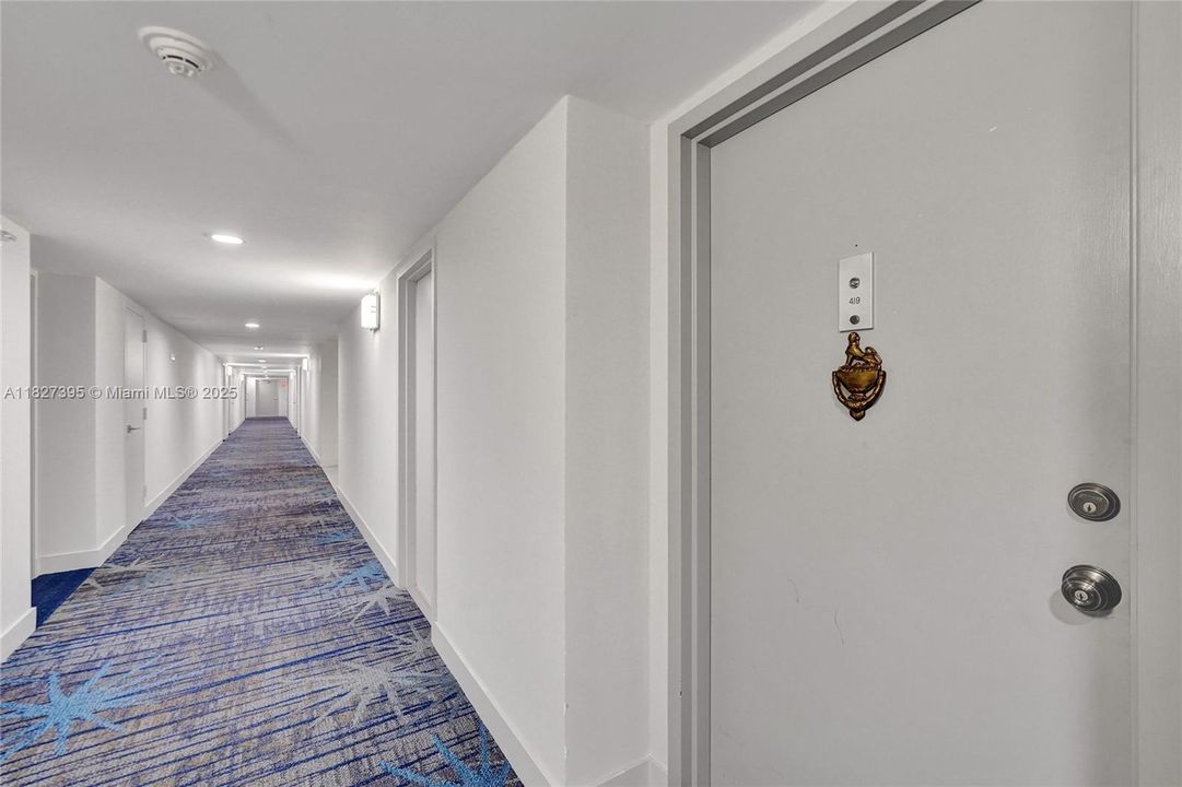 Recently Sold: $225,000 (1 beds, 1 baths, 1138 Square Feet)