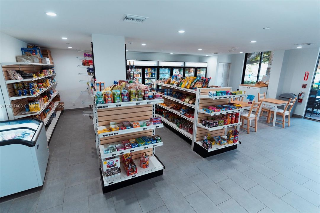 Recently Sold: $350,000 (2 beds, 2 baths, 1181 Square Feet)