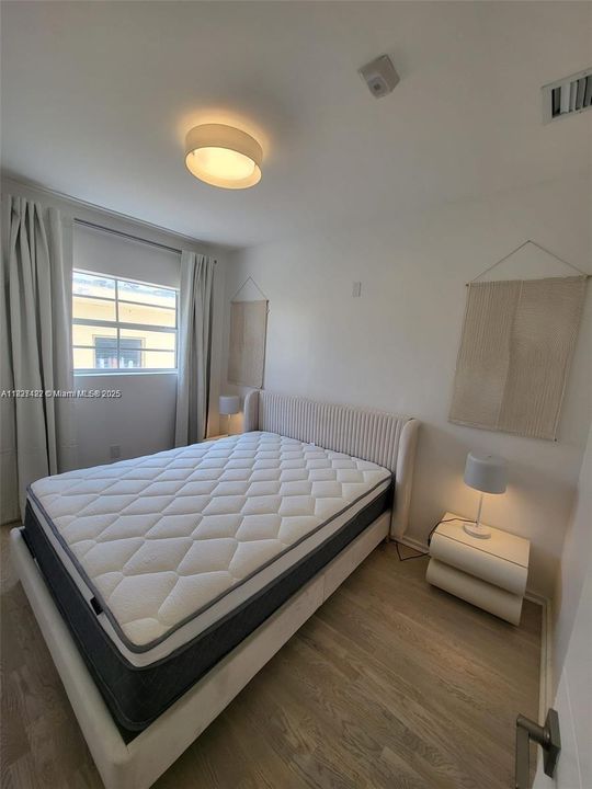 待售: $249,000 (1 贝兹, 1 浴室, 534 平方英尺)