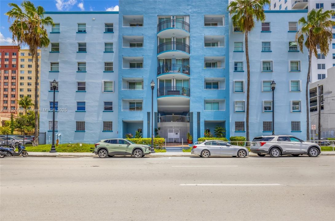 Recently Sold: $210,000 (2 beds, 1 baths, 791 Square Feet)