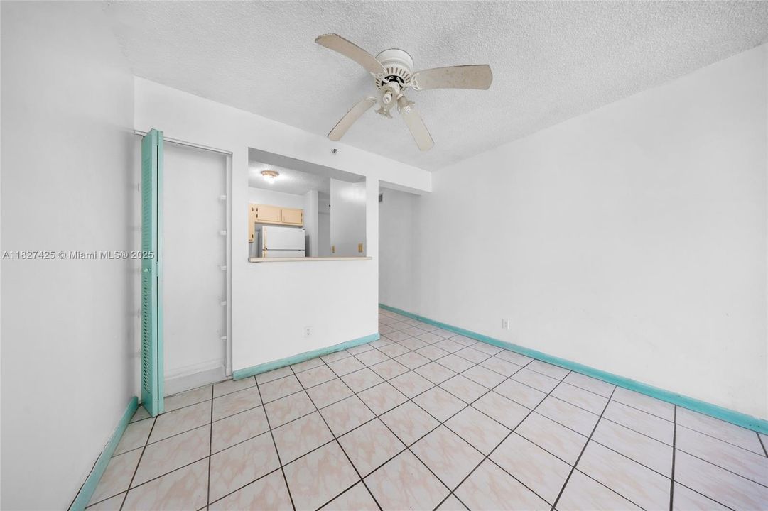 Recently Sold: $210,000 (2 beds, 1 baths, 791 Square Feet)