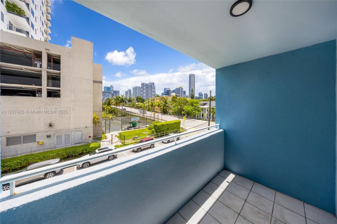 Recently Sold: $210,000 (2 beds, 1 baths, 791 Square Feet)