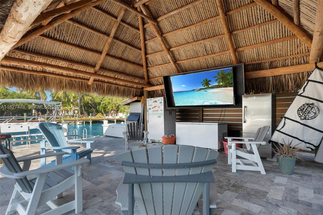 出租: $10,000 (3 贝兹, 3 浴室, 1596 平方英尺)