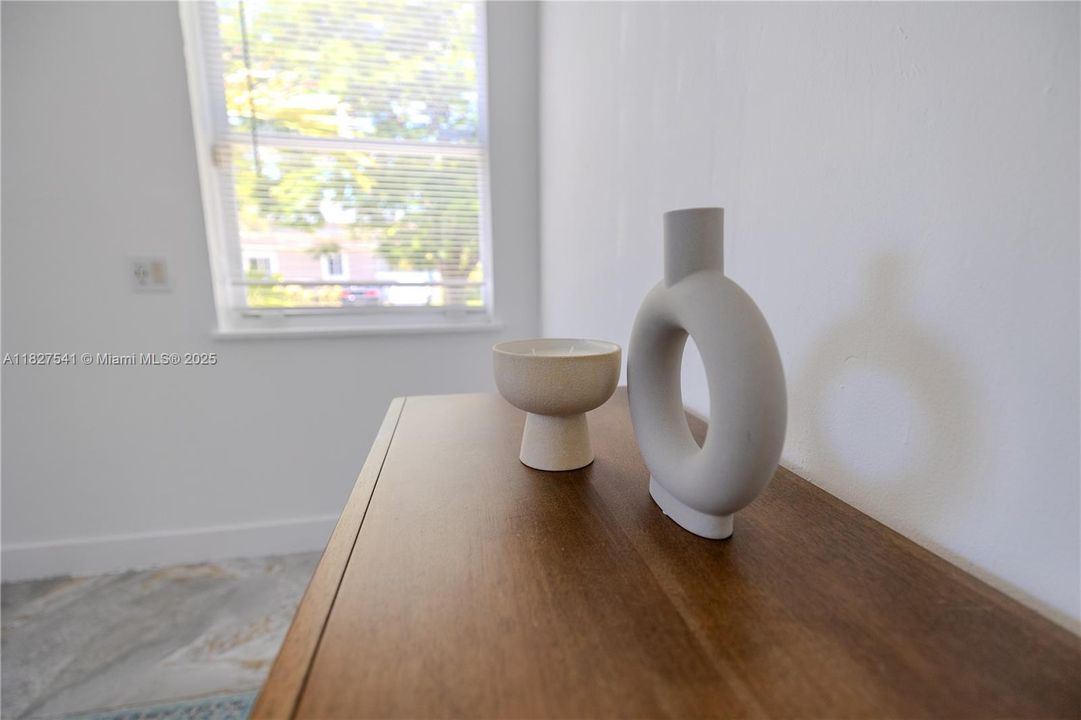 Недавно продано: $799,999 (3 спален, 2 ванн, 1173 Квадратных фут)