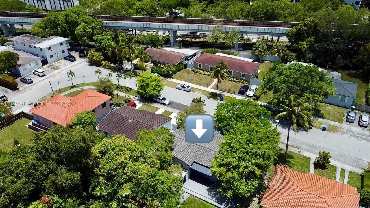 Недавно продано: $799,999 (3 спален, 2 ванн, 1173 Квадратных фут)