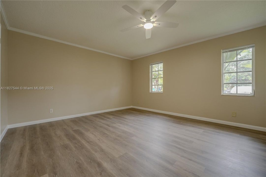 Recientemente alquilado: $2,800 (3 camas, 2 baños, 1175 Pies cuadrados)