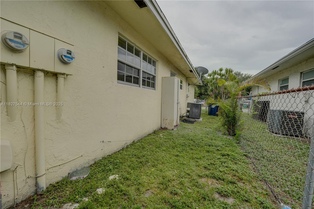 Recientemente alquilado: $2,800 (3 camas, 2 baños, 1175 Pies cuadrados)