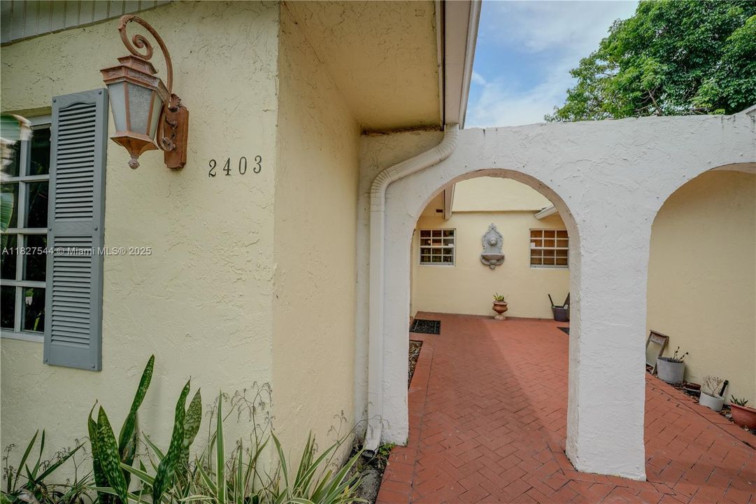 Recientemente alquilado: $2,800 (3 camas, 2 baños, 1175 Pies cuadrados)