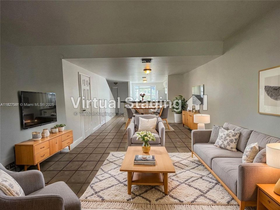 最近租的: $2,000 (2 贝兹, 1 浴室, 1040 平方英尺)