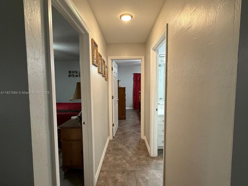 For Sale: $520,000 (3 beds, 2 baths, 2037 Square Feet)