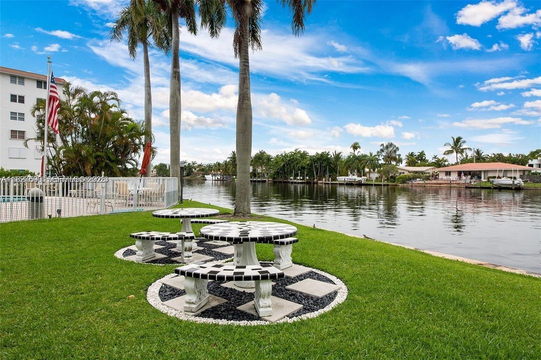 出租: $1,800 (1 贝兹, 1 浴室, 770 平方英尺)