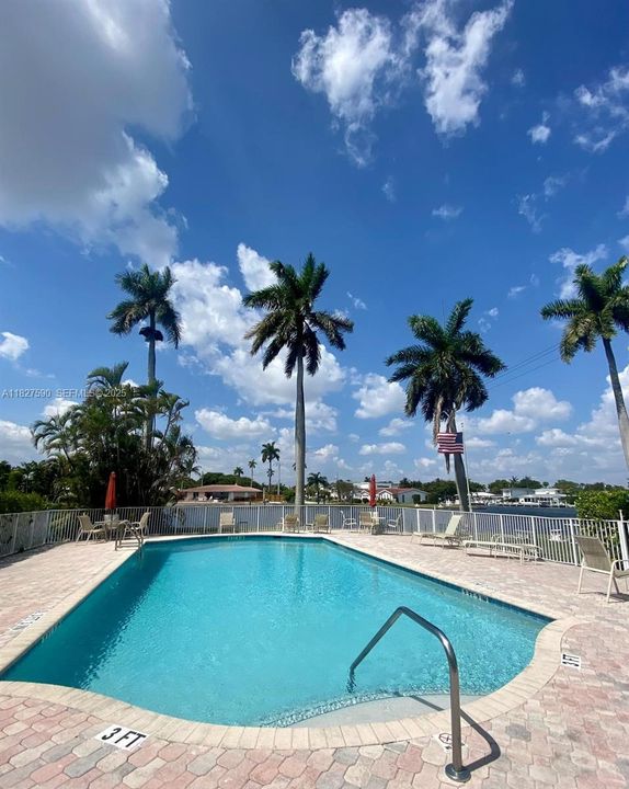 出租: $1,800 (1 贝兹, 1 浴室, 770 平方英尺)