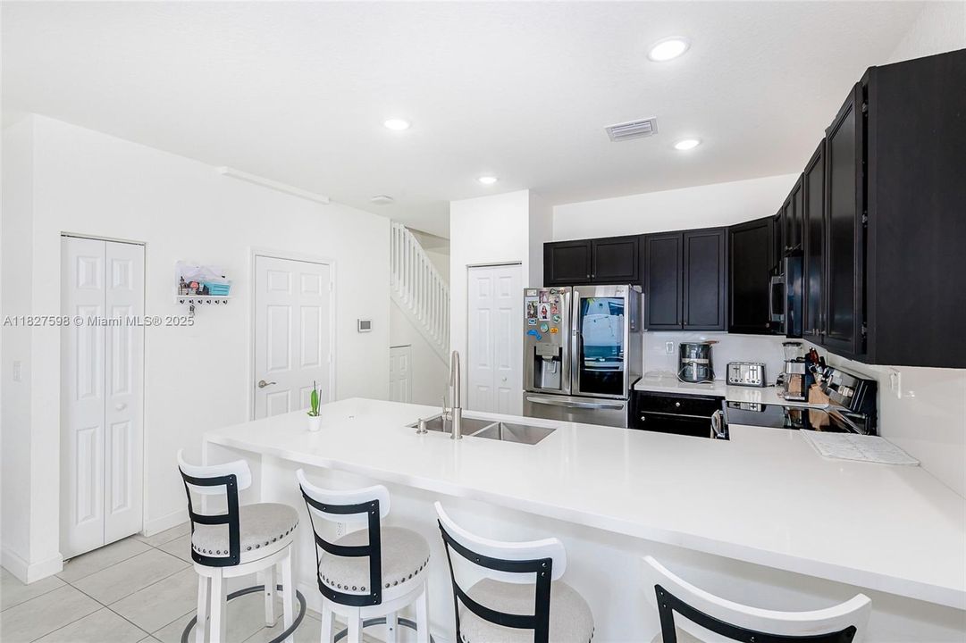 En Venta: $540,000 (3 camas, 2 baños, 1540 Pies cuadrados)