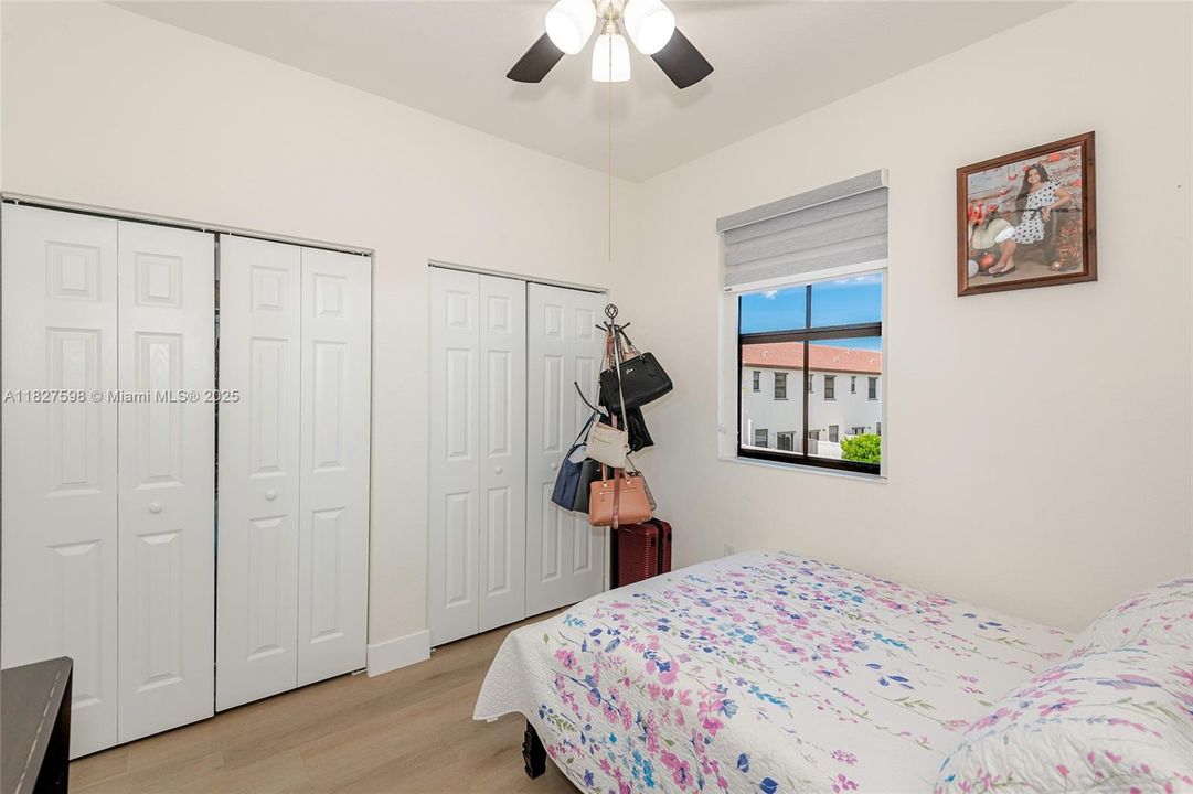 En Venta: $540,000 (3 camas, 2 baños, 1540 Pies cuadrados)