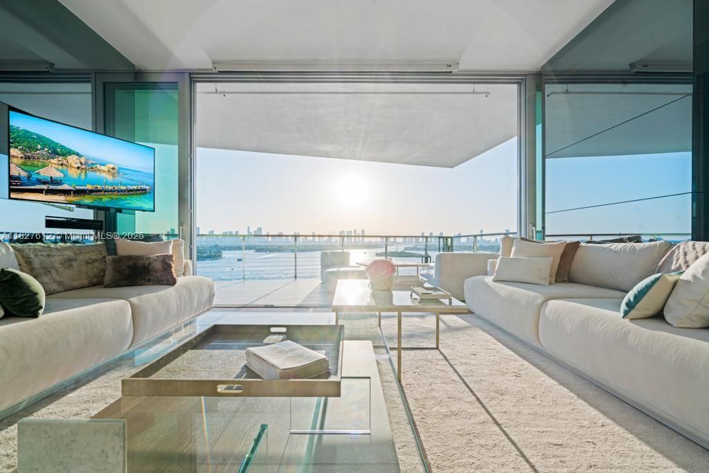 For Sale: $8,500,000 (3 beds, 3 baths, 2374 Square Feet)