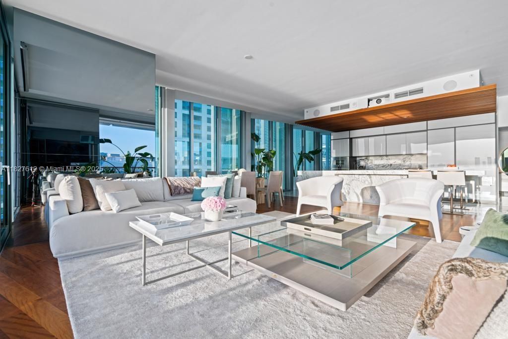 For Sale: $8,500,000 (3 beds, 3 baths, 2374 Square Feet)