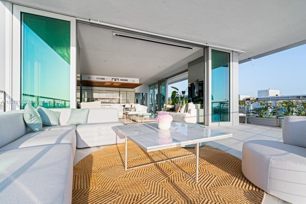 For Sale: $8,500,000 (3 beds, 3 baths, 2374 Square Feet)