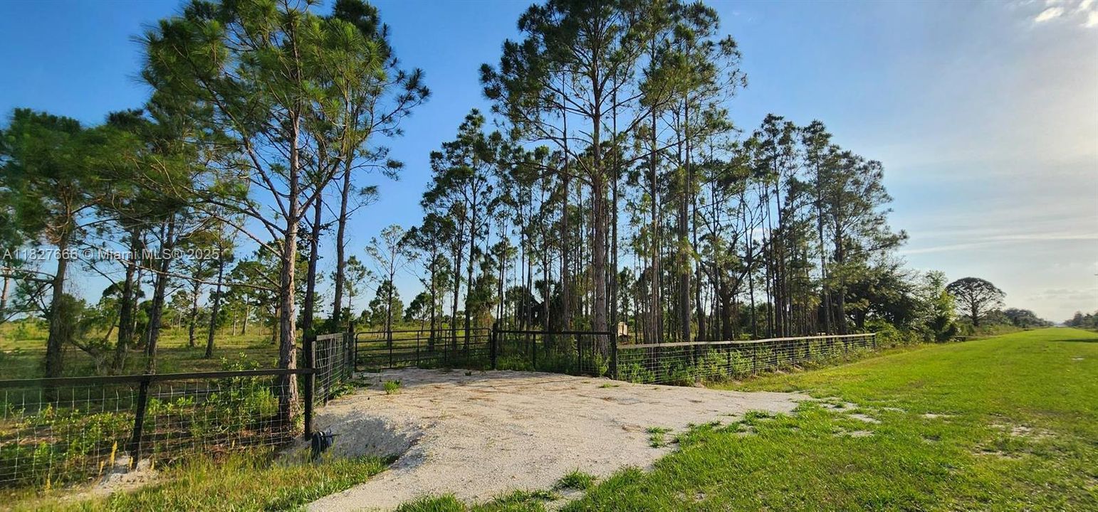 Active With Contract: $48,999 (1.25 acres)