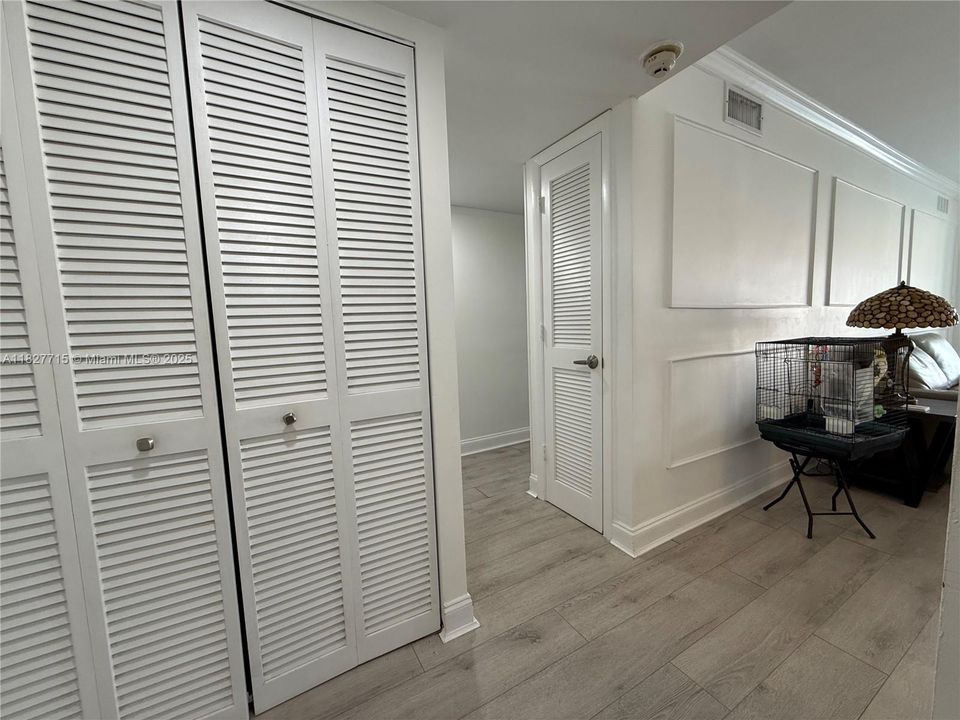 Под контрактом: $105,000 (1 спален, 1 ванн, 640 Квадратных фут)