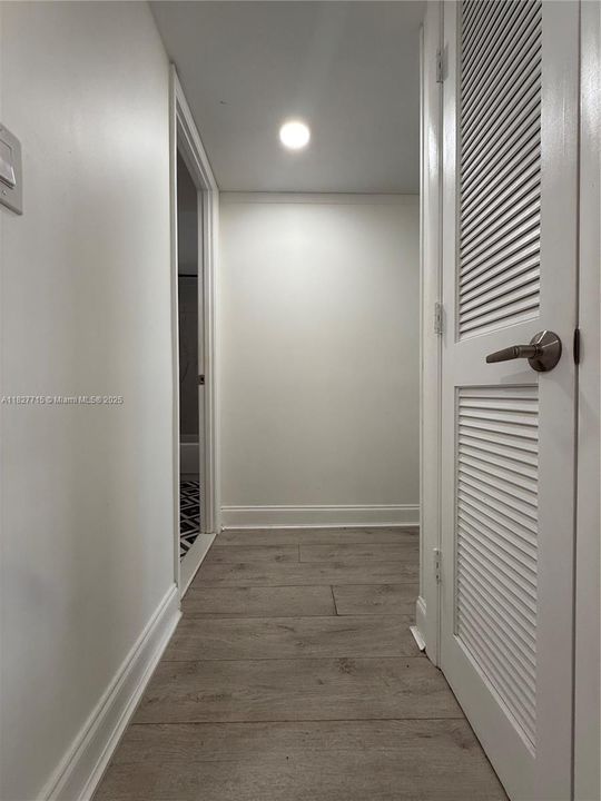 Под контрактом: $105,000 (1 спален, 1 ванн, 640 Квадратных фут)