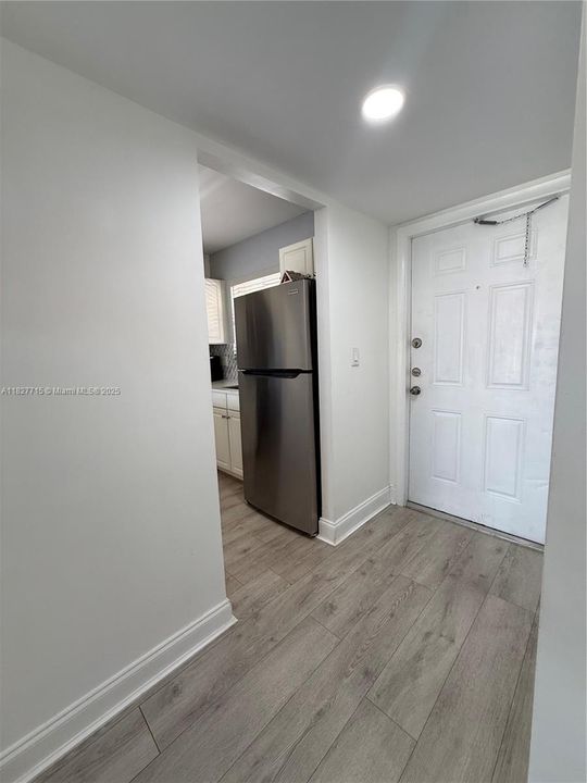 Под контрактом: $105,000 (1 спален, 1 ванн, 640 Квадратных фут)