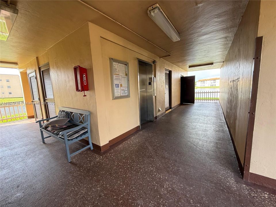 Под контрактом: $105,000 (1 спален, 1 ванн, 640 Квадратных фут)