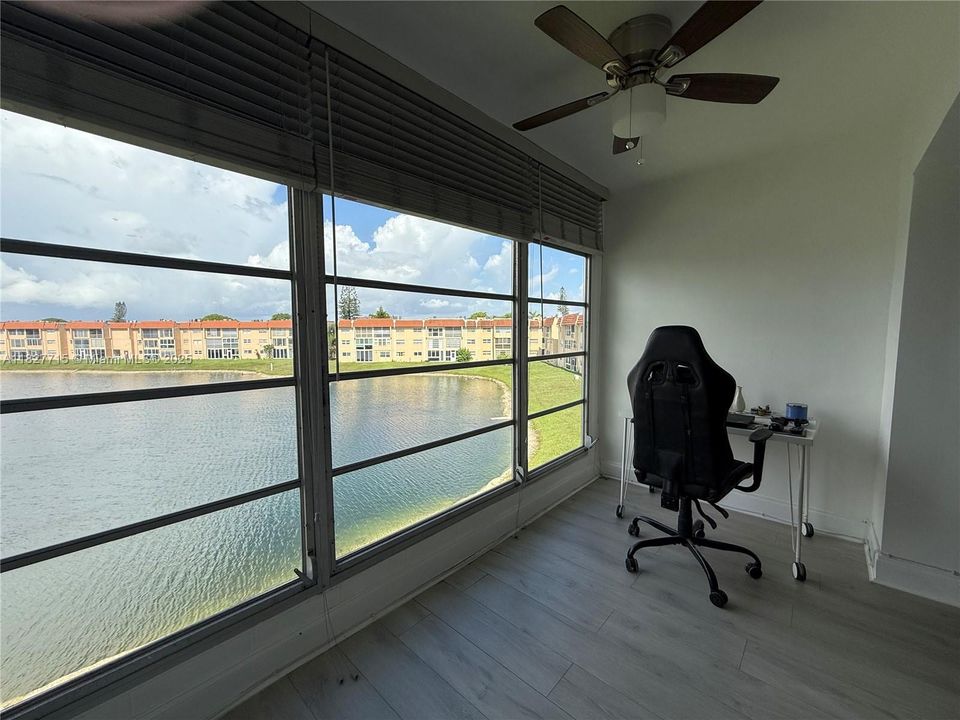 Под контрактом: $105,000 (1 спален, 1 ванн, 640 Квадратных фут)