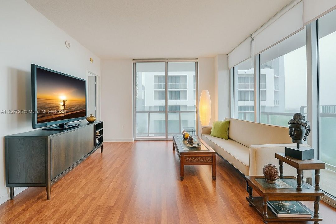 En Venta: $550,000 (2 camas, 2 baños, 1068 Pies cuadrados)