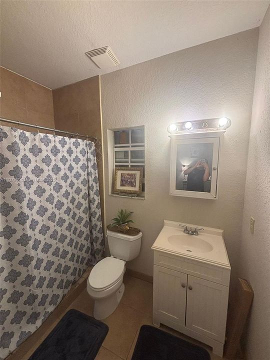 合同活跃: $515,000 (5 贝兹, 4 浴室, 3325 平方英尺)