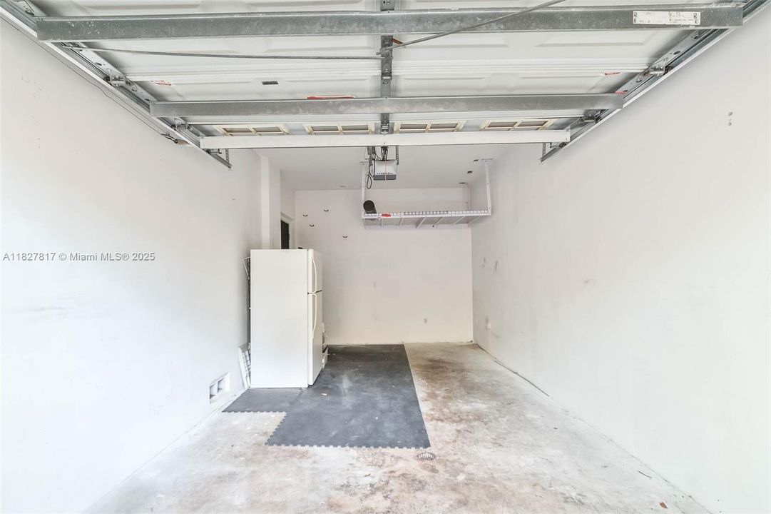 最近售出: $890,000 (3 贝兹, 2 浴室, 1480 平方英尺)