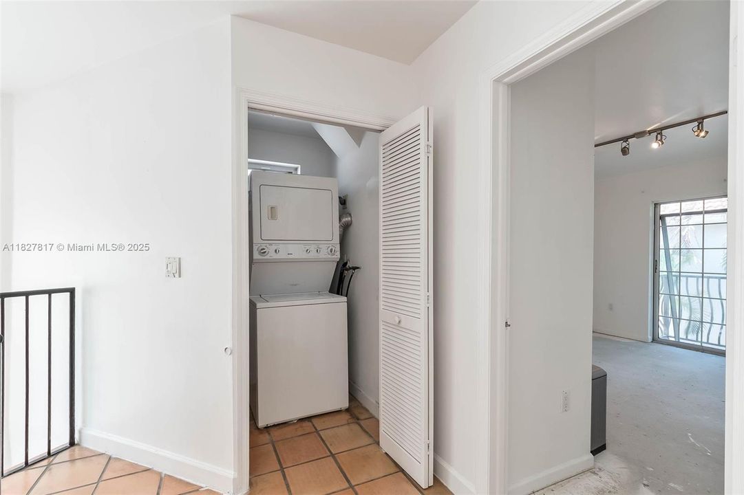 最近售出: $890,000 (3 贝兹, 2 浴室, 1480 平方英尺)