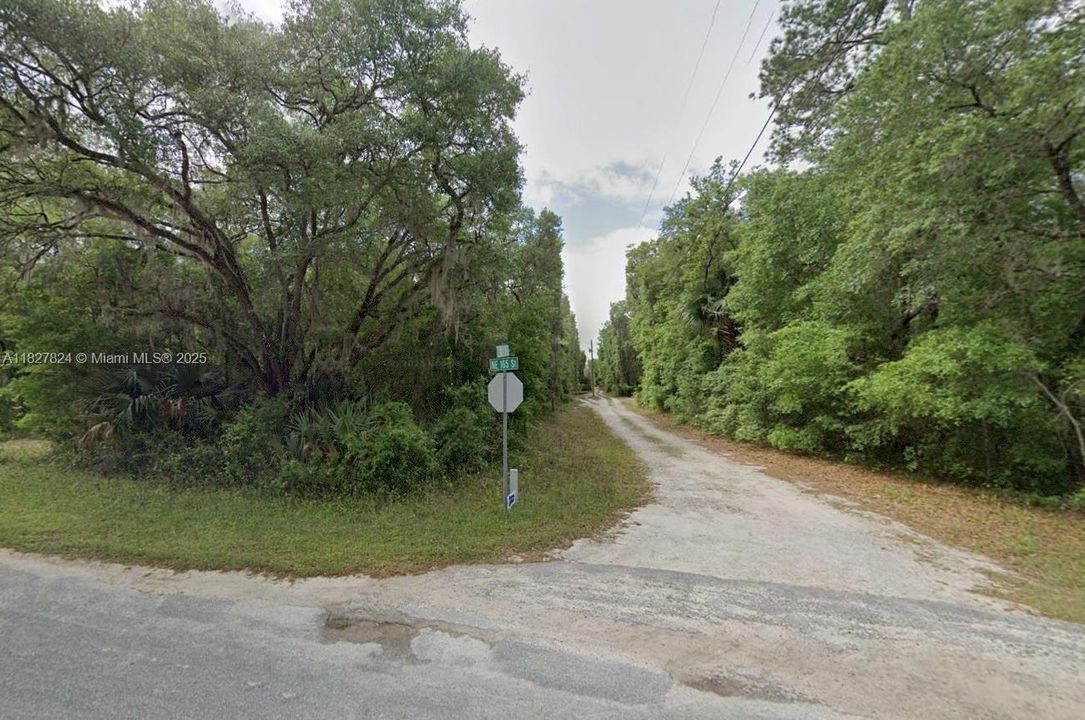 待售: $19,000 (0.23 acres)