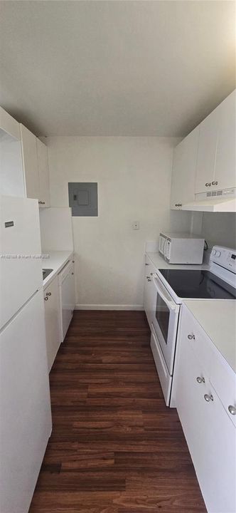Vendido Recientemente: $288,999 (1 camas, 1 baños, 934 Pies cuadrados)