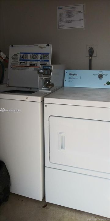 Vendido Recientemente: $288,999 (1 camas, 1 baños, 934 Pies cuadrados)