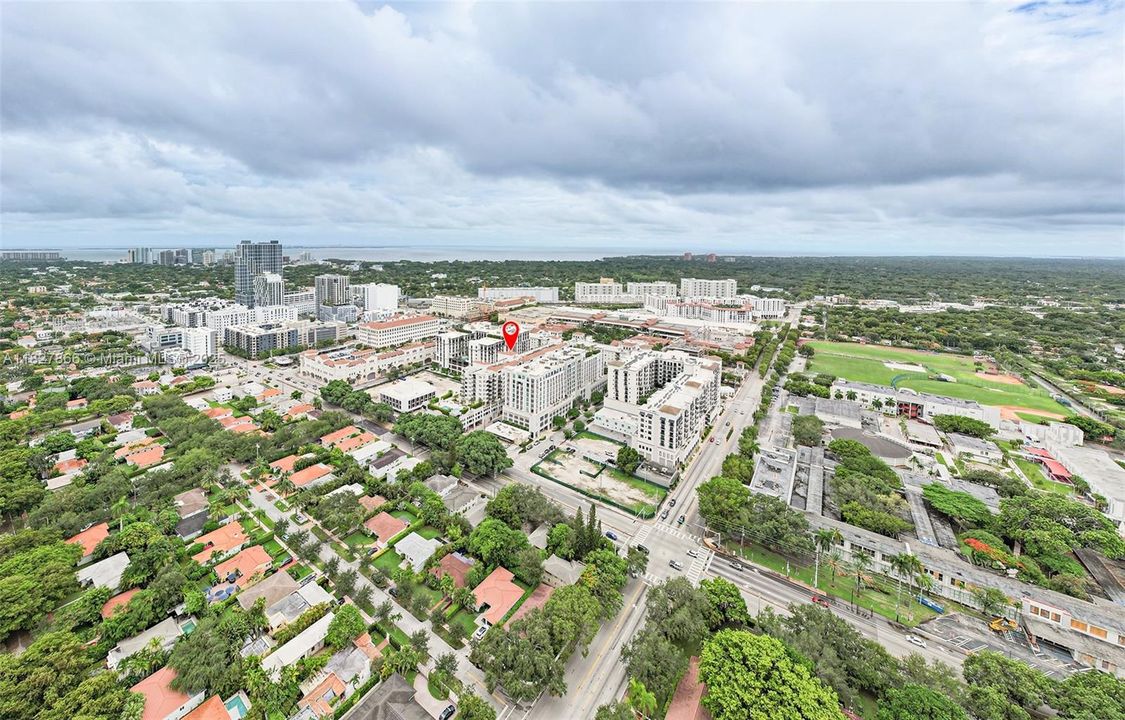 For Sale: $646,995 (2 beds, 2 baths, 990 Square Feet)