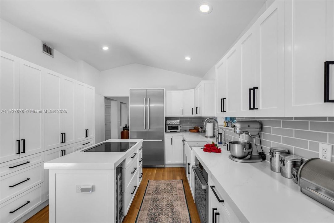 En Venta: $1,899,000 (3 camas, 2 baños, 2078 Pies cuadrados)