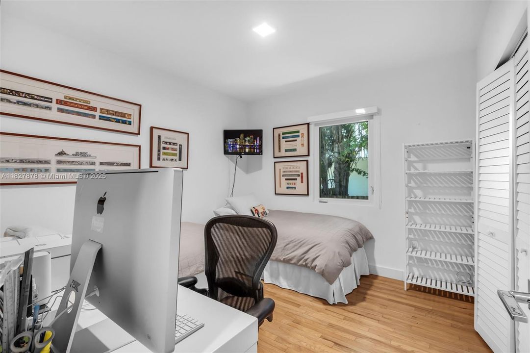 En Venta: $1,899,000 (3 camas, 2 baños, 2078 Pies cuadrados)