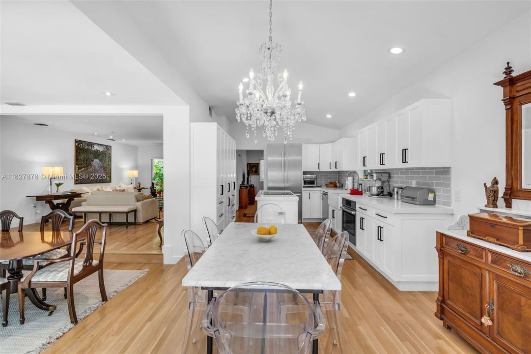 En Venta: $1,899,000 (3 camas, 2 baños, 2078 Pies cuadrados)