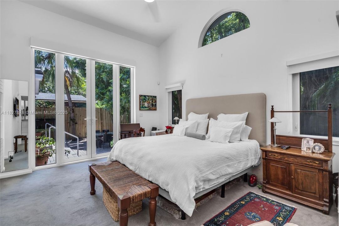 En Venta: $1,899,000 (3 camas, 2 baños, 2078 Pies cuadrados)